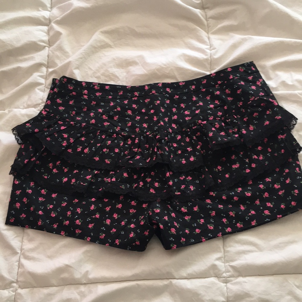 Betsey Johnson Floral Lace Ruffle Shorts